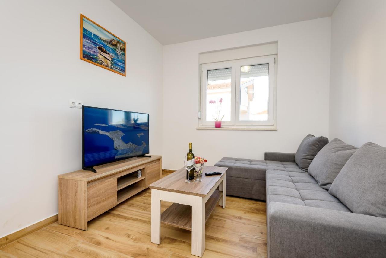 Apartman Ana, Metkovic Ngoại thất bức ảnh