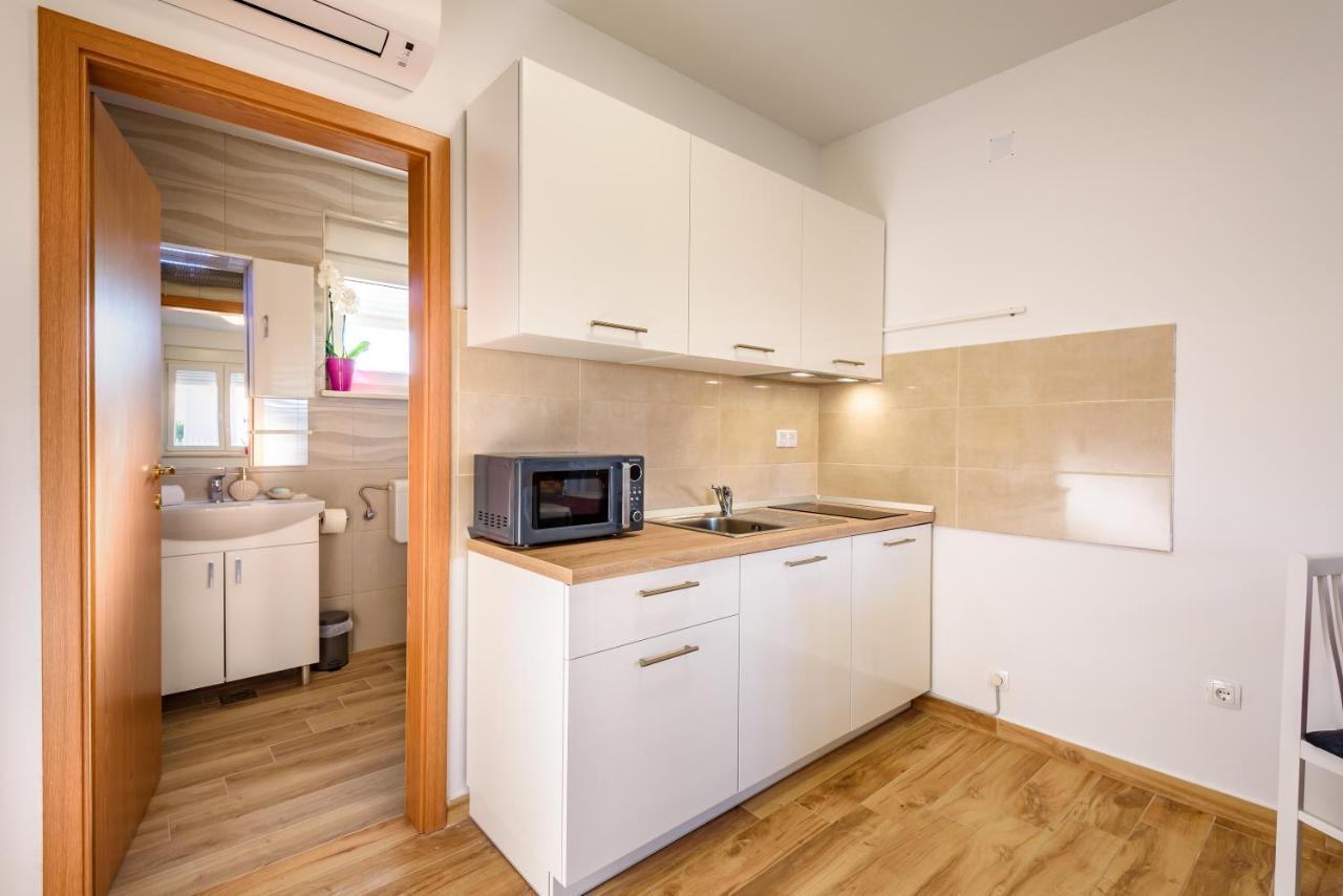 Apartman Ana, Metkovic Ngoại thất bức ảnh
