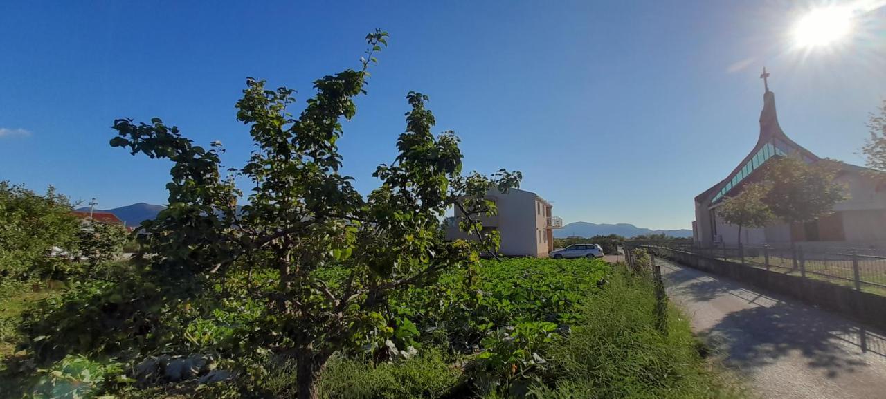 Apartman Ana, Metkovic Ngoại thất bức ảnh